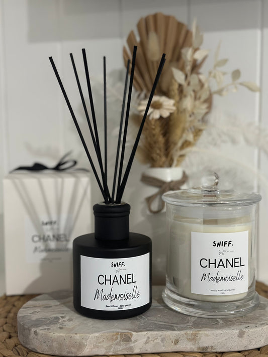 glass style candle + black diffuser bundle