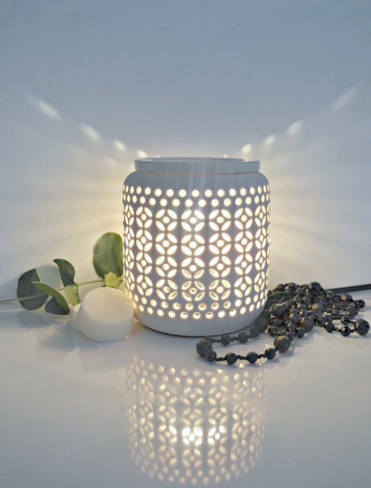 LARGE ELECTRIC CERAMIC WAX WARMER